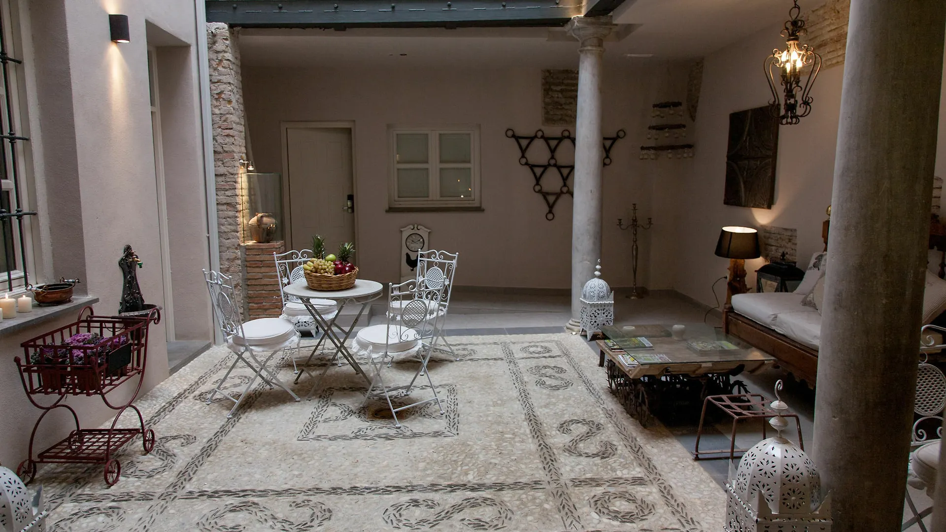 Palacio Almagra Apartment Granada